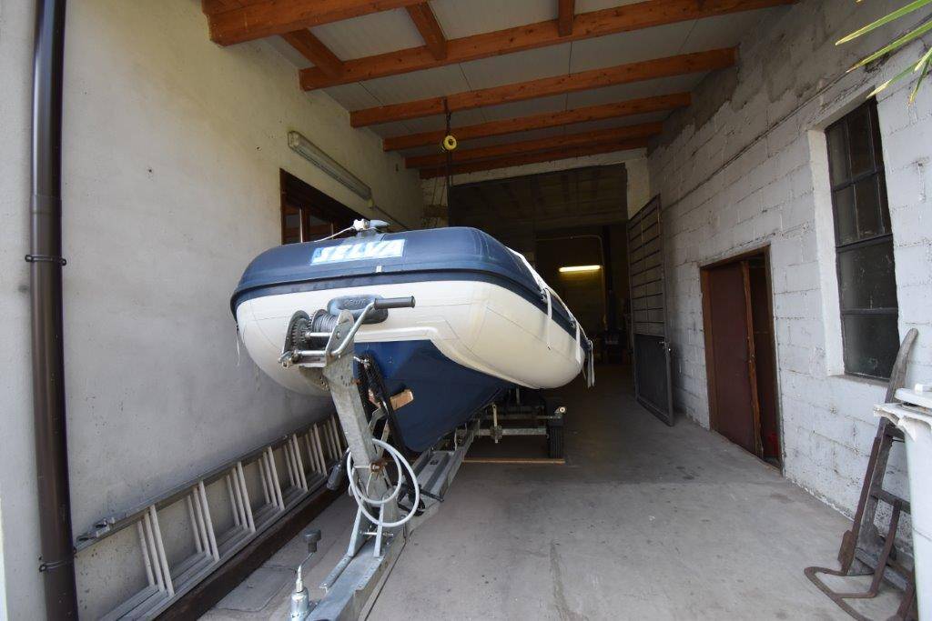 Capannone in vendita a Legnano