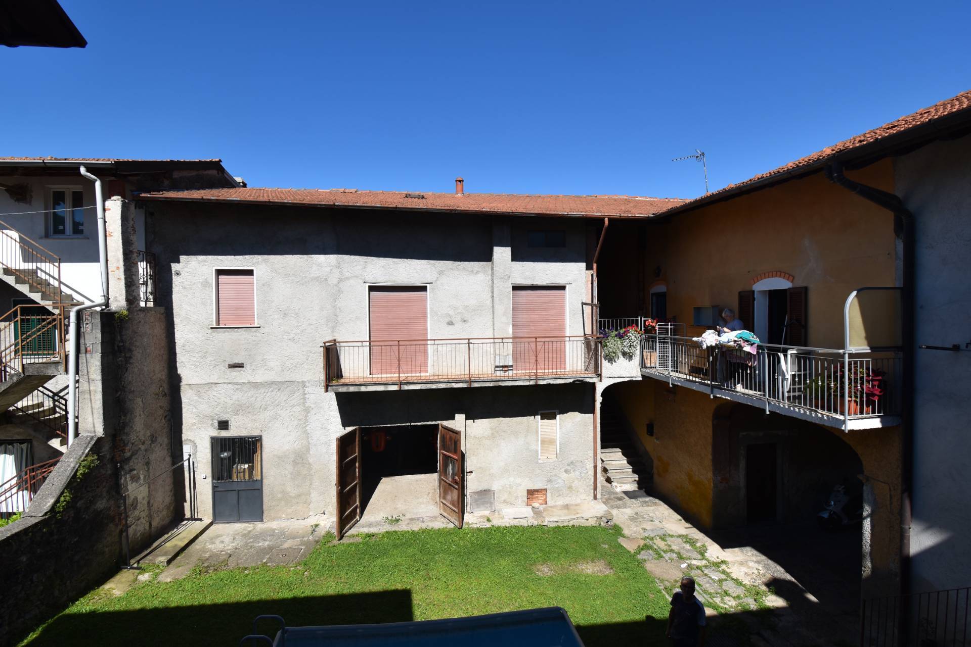 Appartamento in vendita a Laveno-Mombello, Mombello