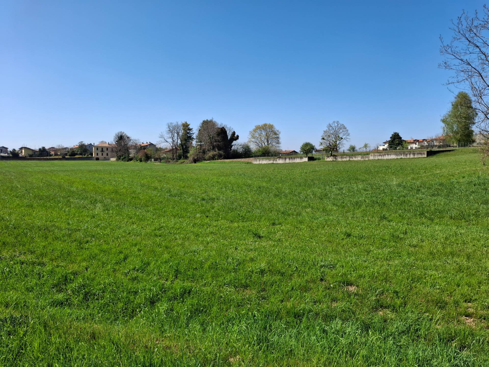 Terreno edificabile in vendita a Divignano