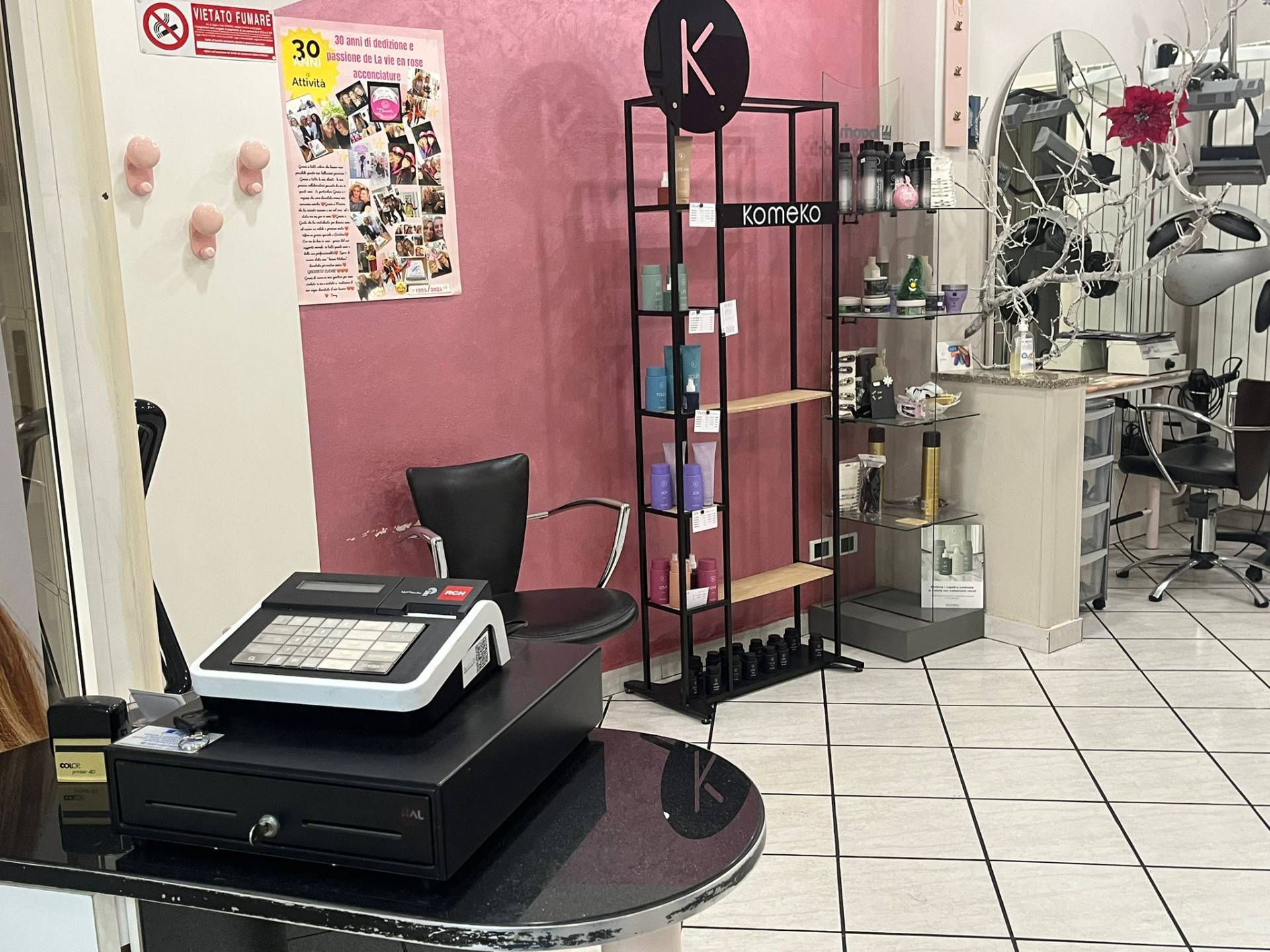 Locale commerciale in affitto a Gorla Minore