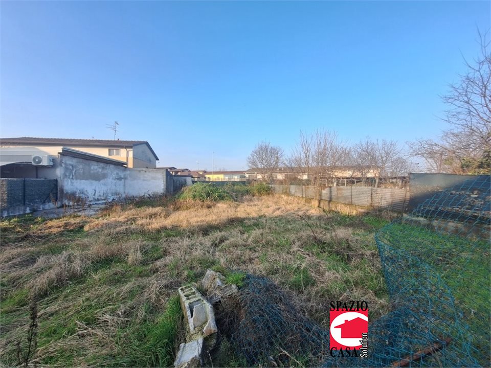 Terreno in vendita a Ghedi