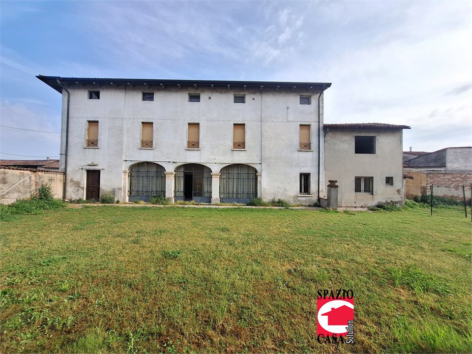 Villa in vendita a Borgo San Giacomo