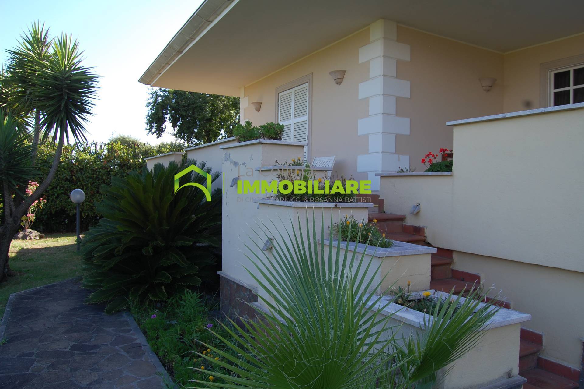 Villa in vendita a Cisterna di Latina