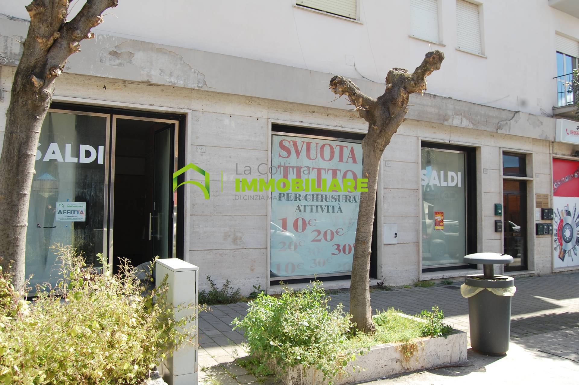 Locale commerciale in vendita a Cisterna di Latina