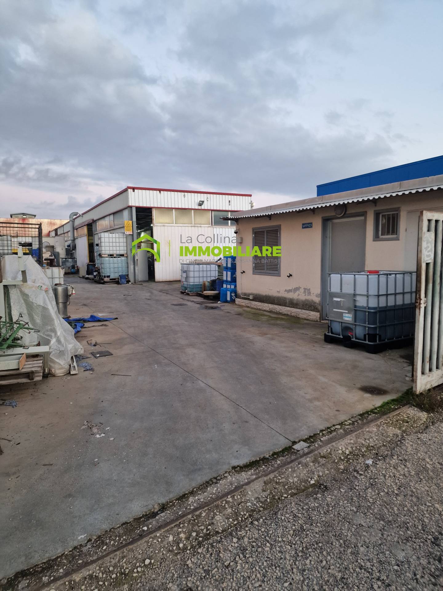 Capannone Artigianale in vendita a Cisterna di Latina