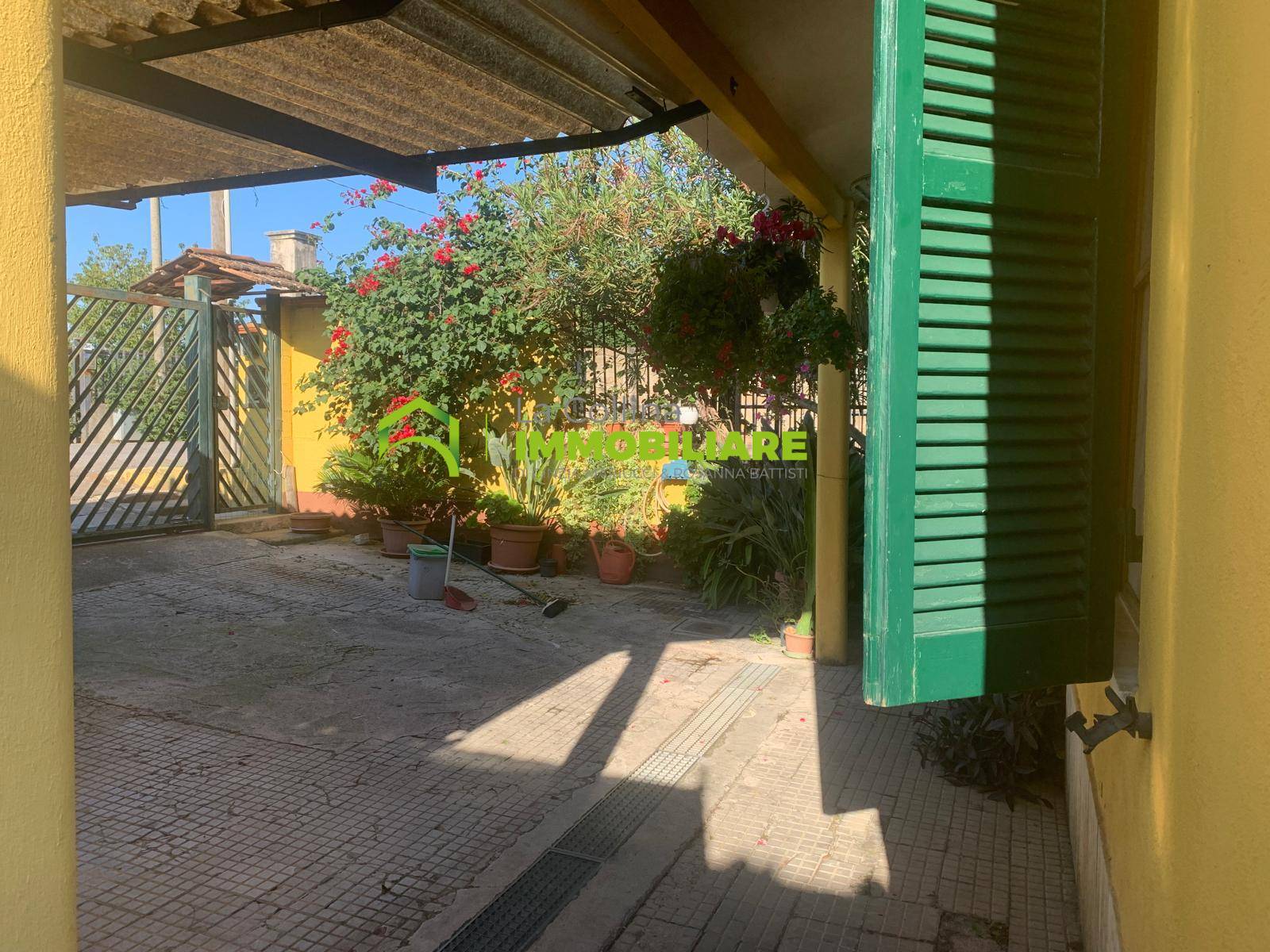 Casa singola in vendita a Cisterna di Latina