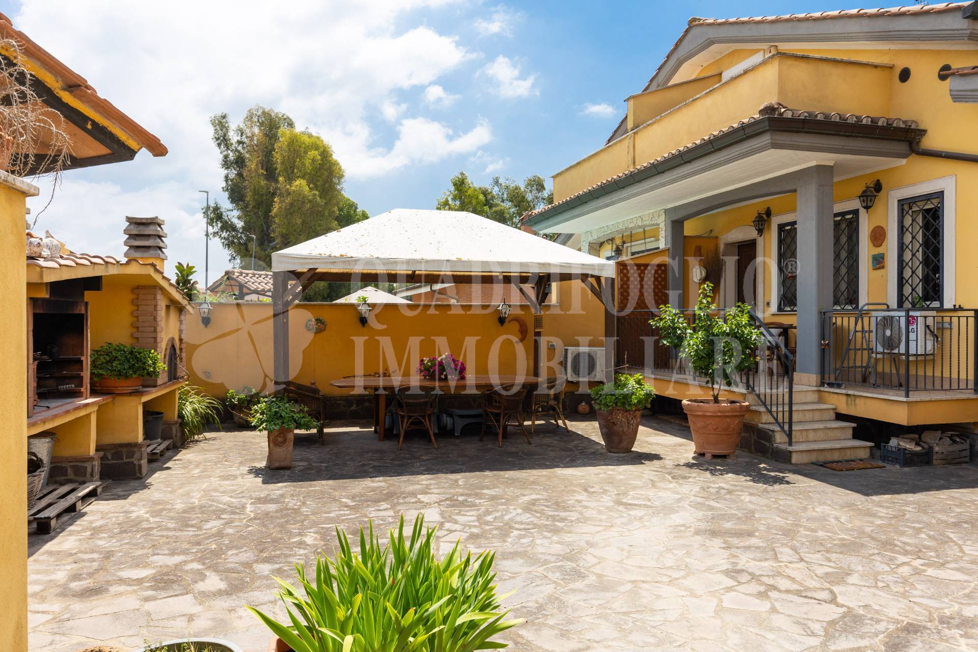 Villetta bifamiliare in vendita a Roma, Acilia