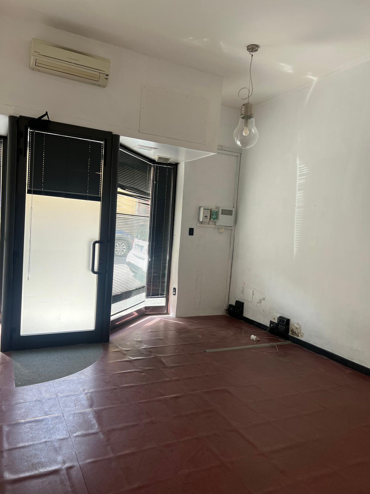 Locale commerciale in vendita in via delle panche, Firenze