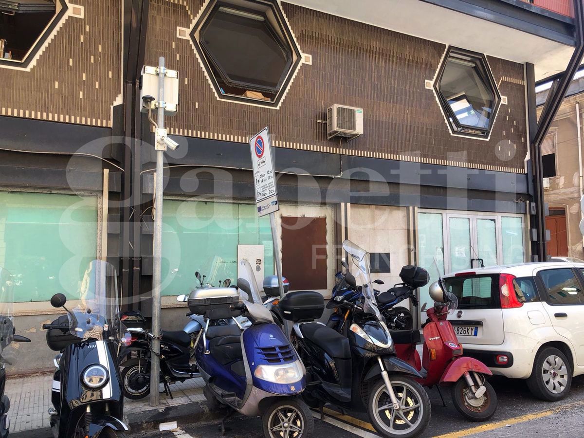 Negozio in vendita a Messina