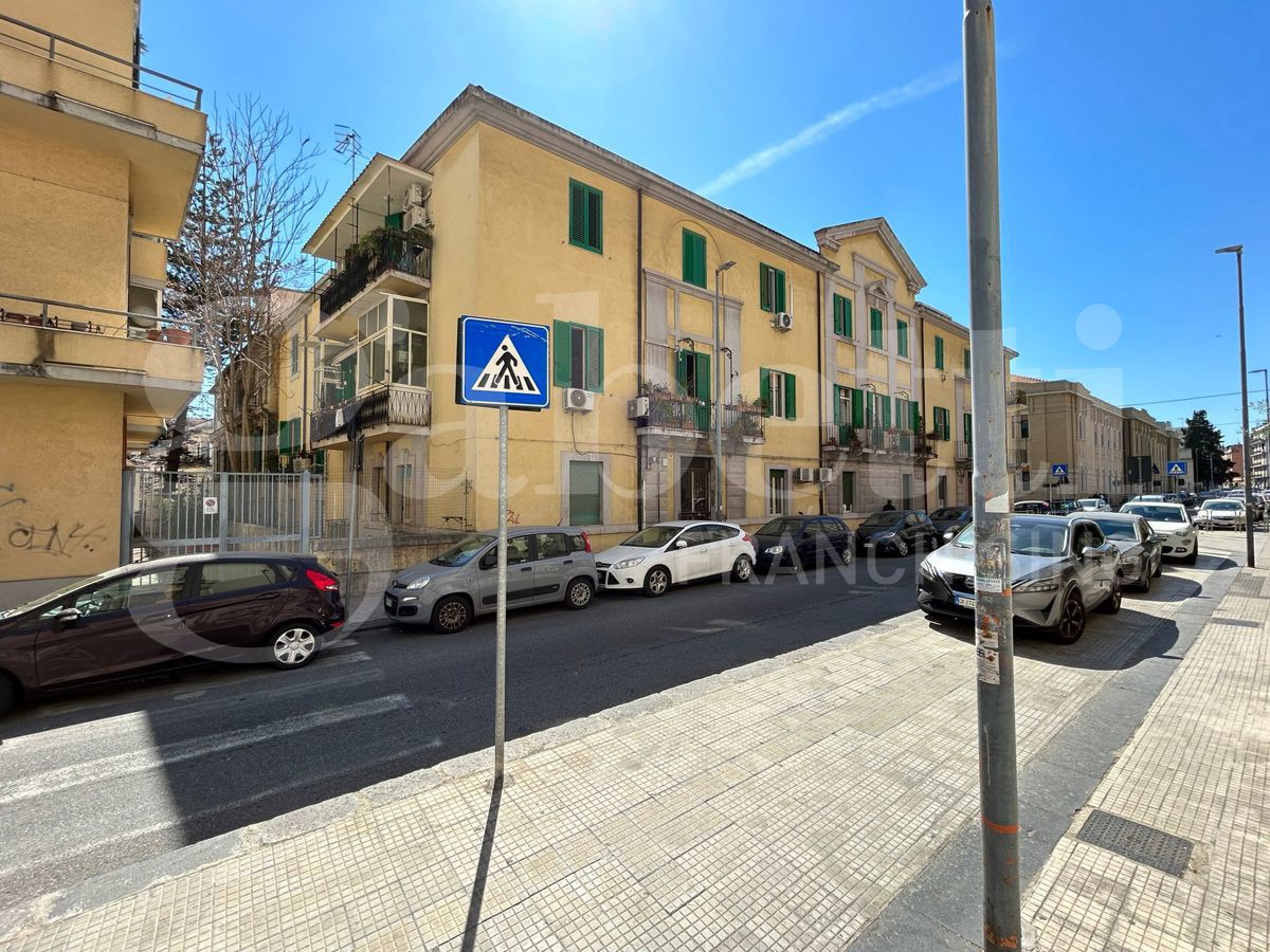 Trilocale arredato in affitto a Messina