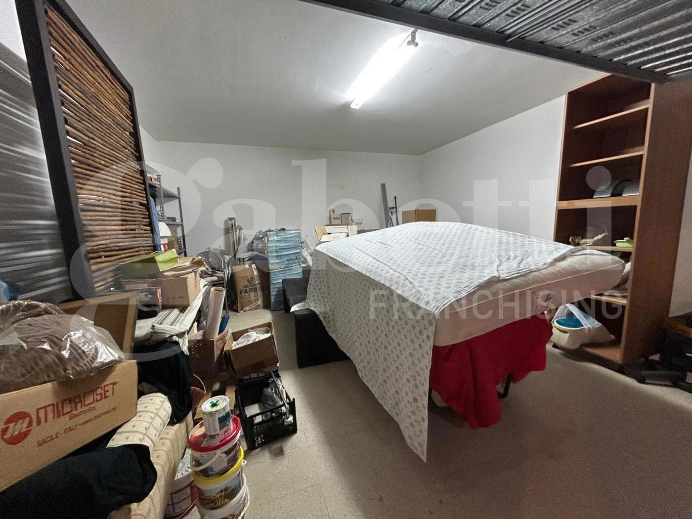 Box/Garage 28mq in vendita a Torregrotta