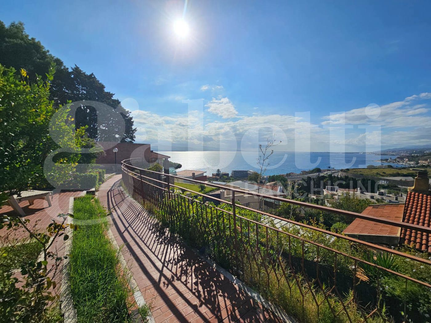 Villa con giardino a Messina