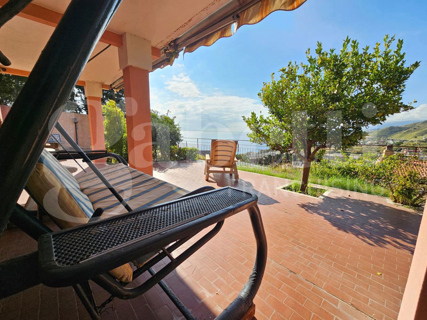 Villa con giardino a Messina