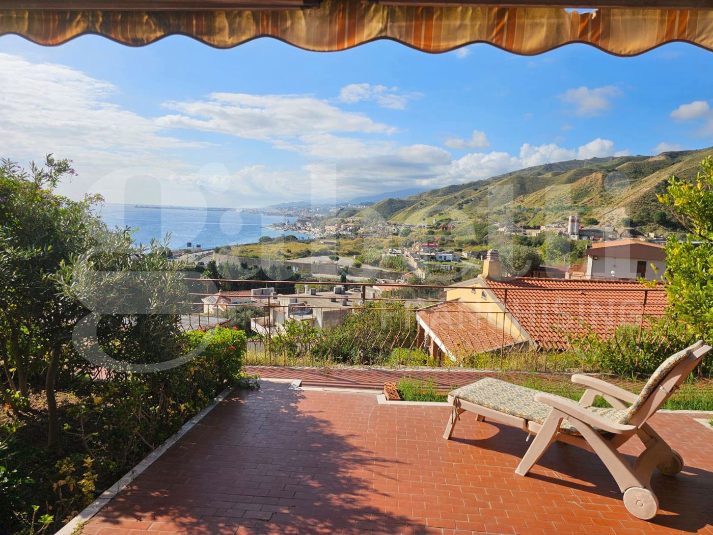 Villa con giardino a Messina