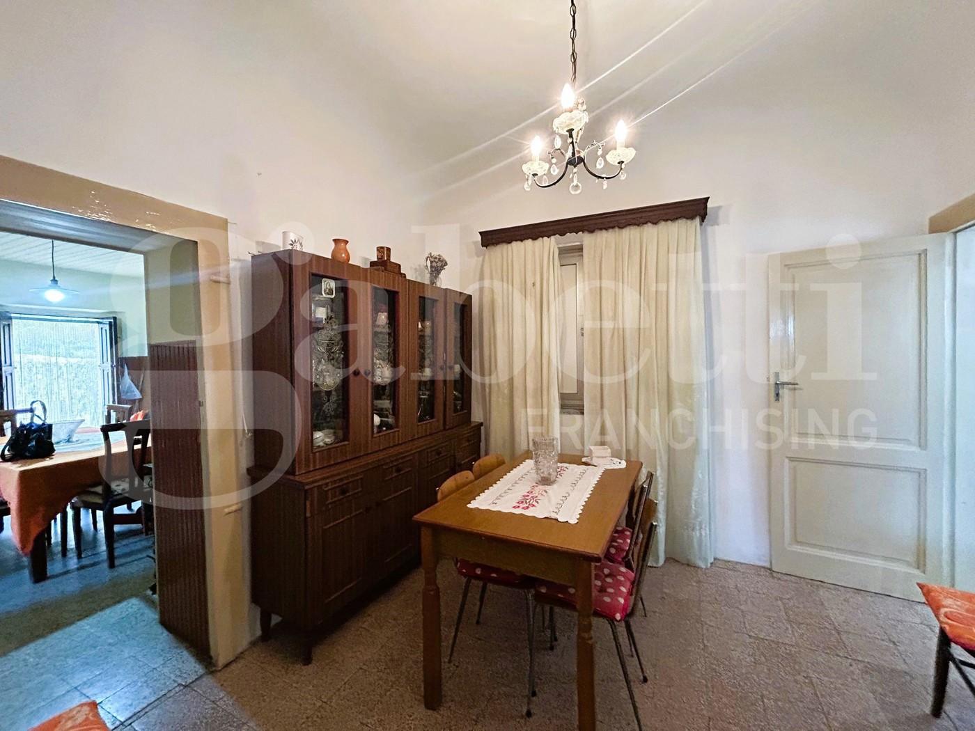 Casa indipendente con giardino a Rometta