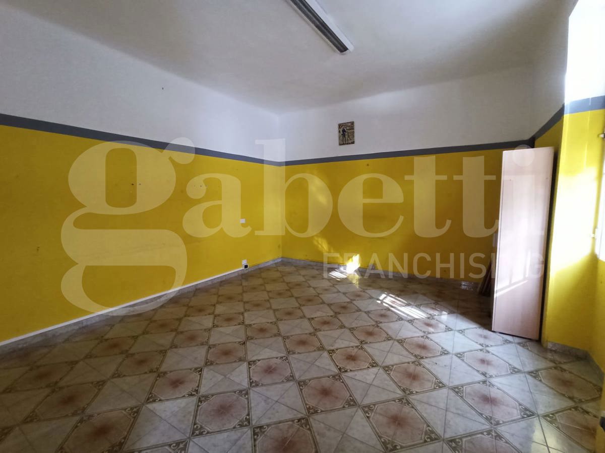 Negozio in vendita a Messina
