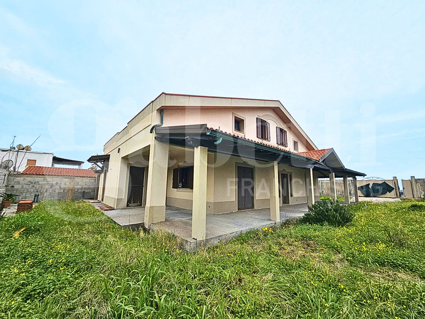 Villa con giardino a Messina