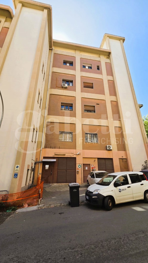 Ufficio da ristrutturare a Messina