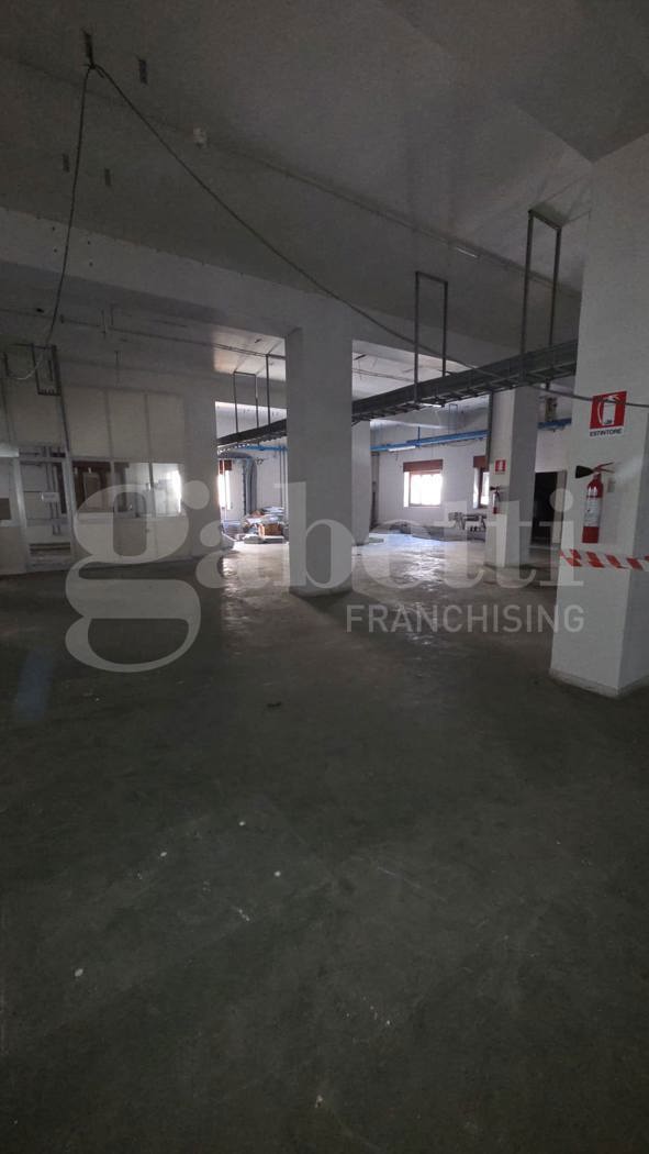 Ufficio da ristrutturare a Messina