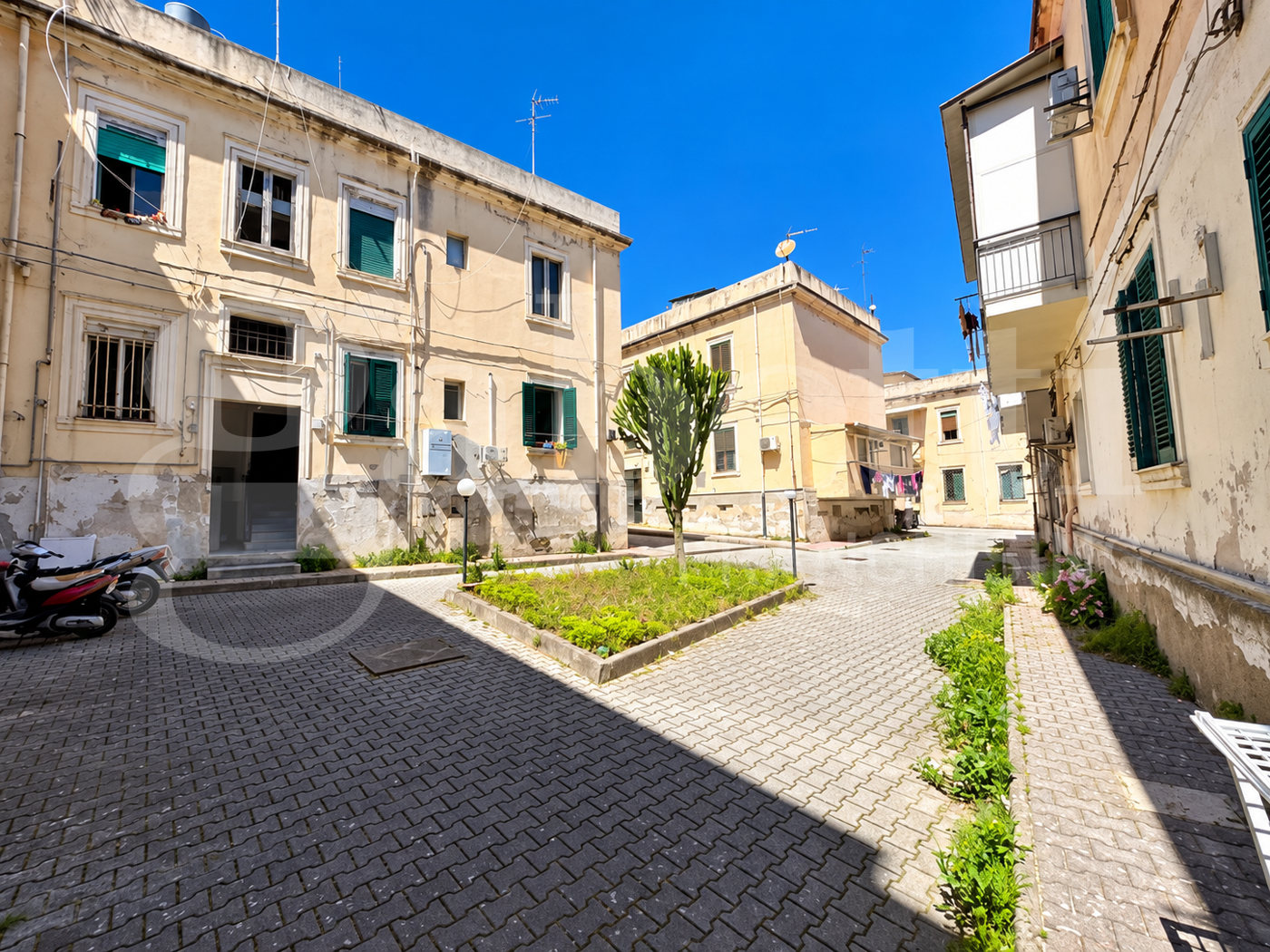 Trilocale da ristrutturare a Messina