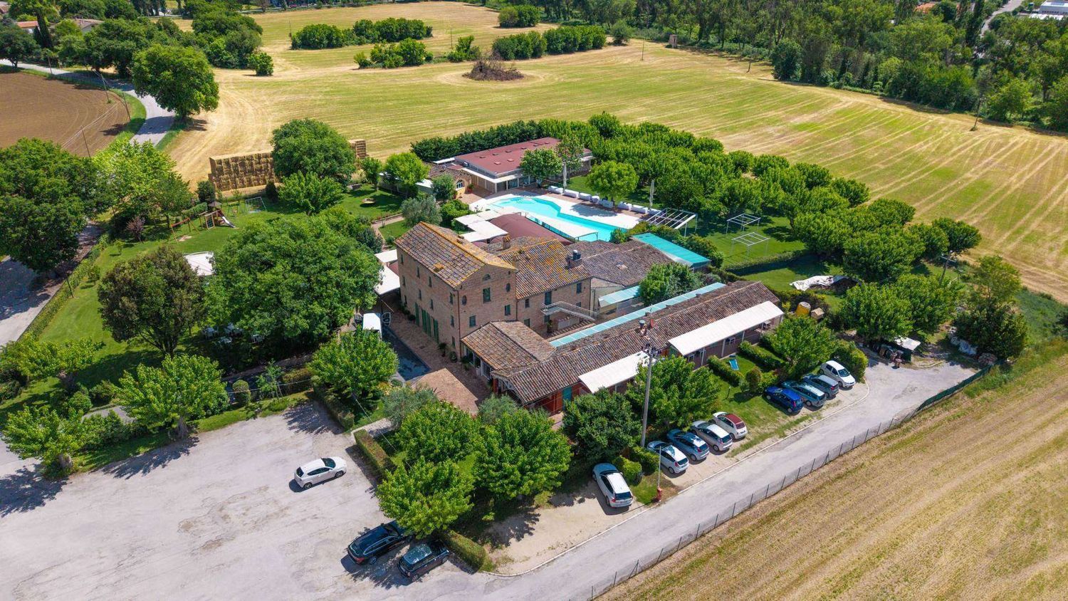 Rustico in vendita in via leone amici 4, Serra de' Conti