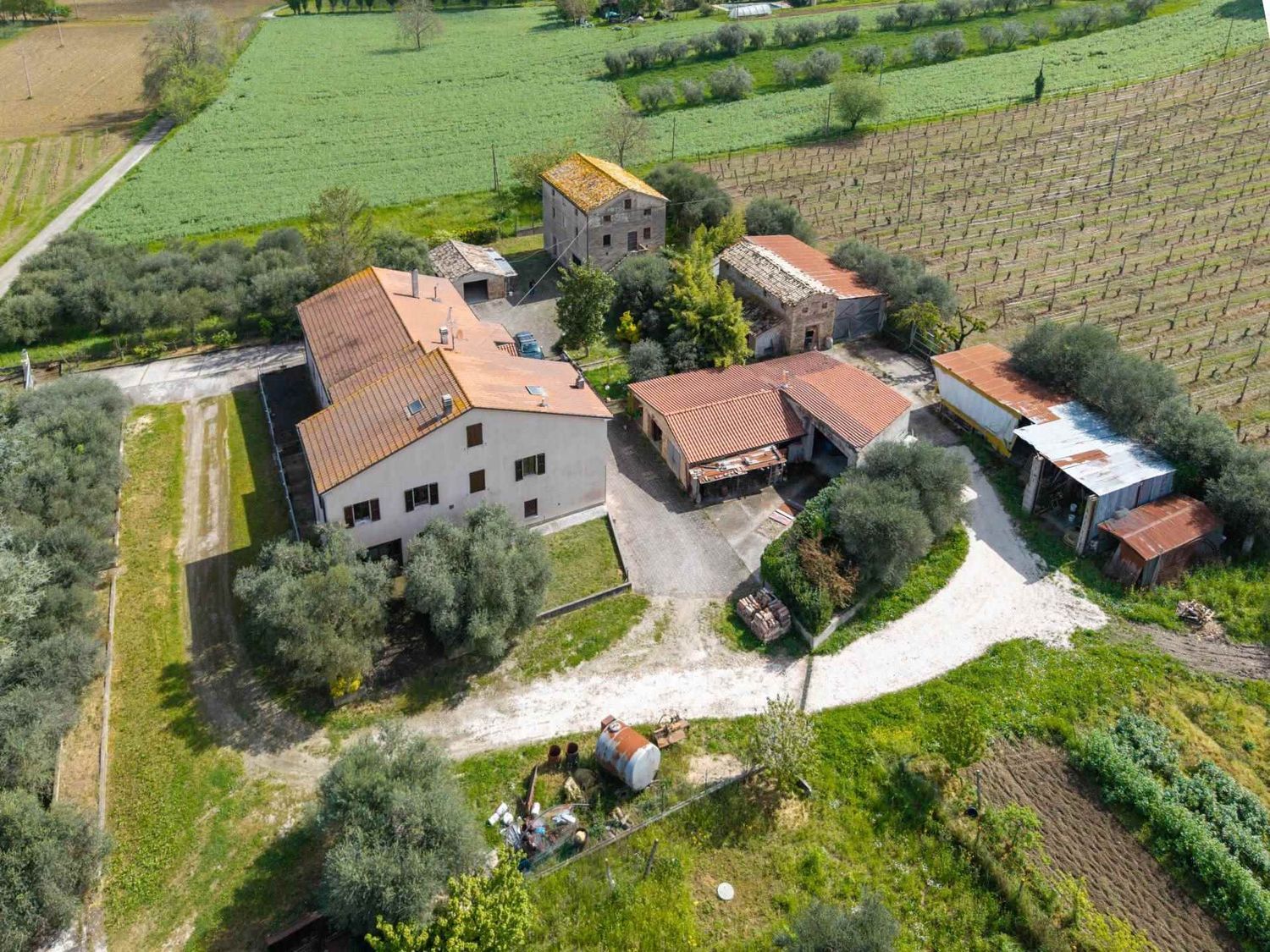 Rustico in vendita in via via vallati 22, Maiolati Spontini