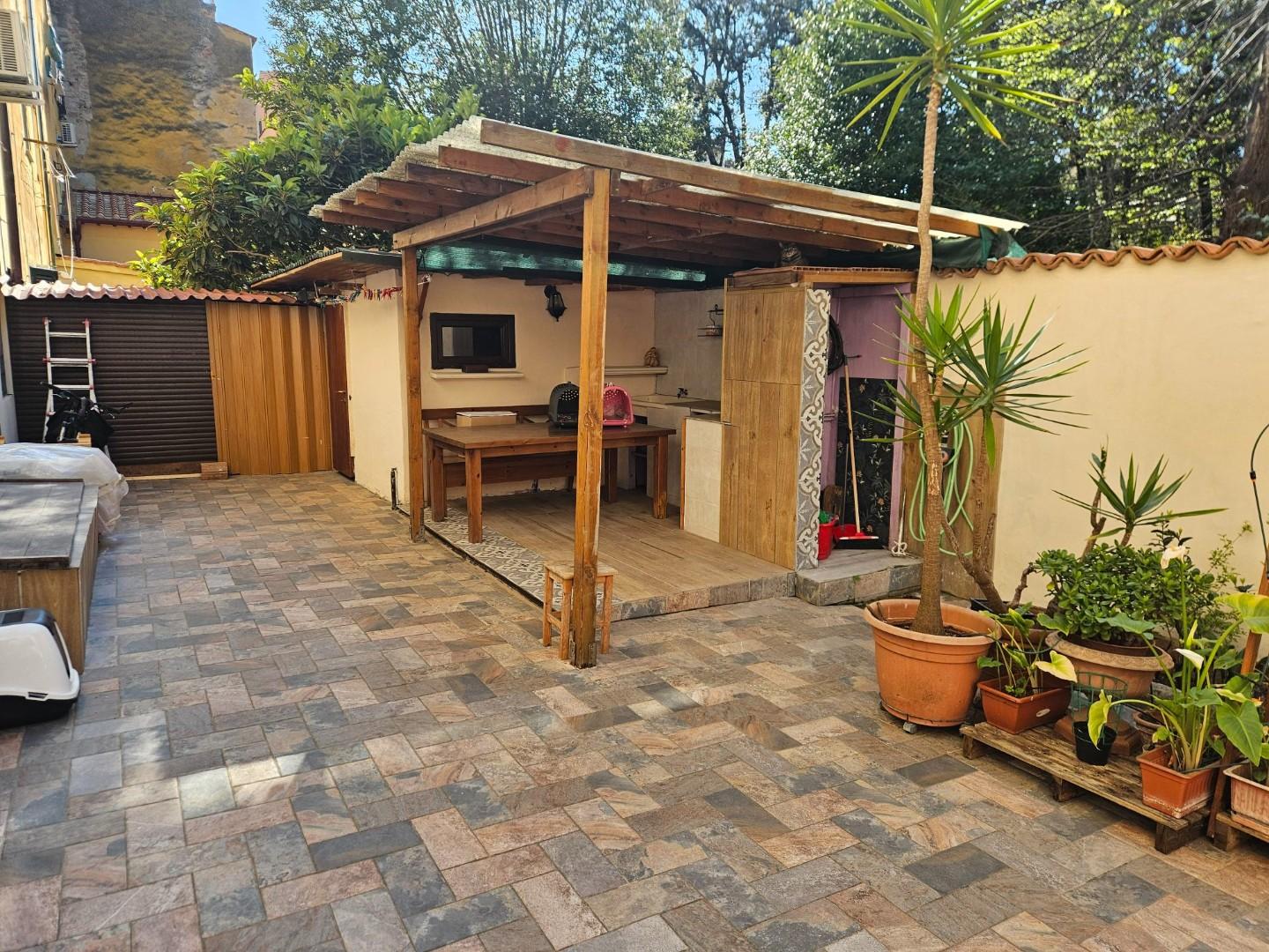 Quadrilocale con giardino a Livorno