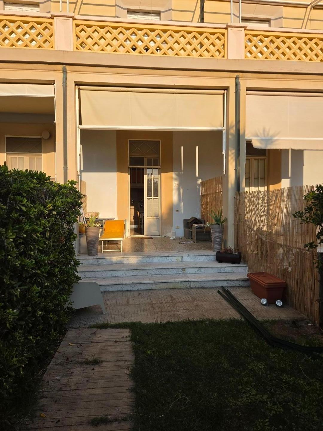 Trilocale con giardino, Pisa calambrone