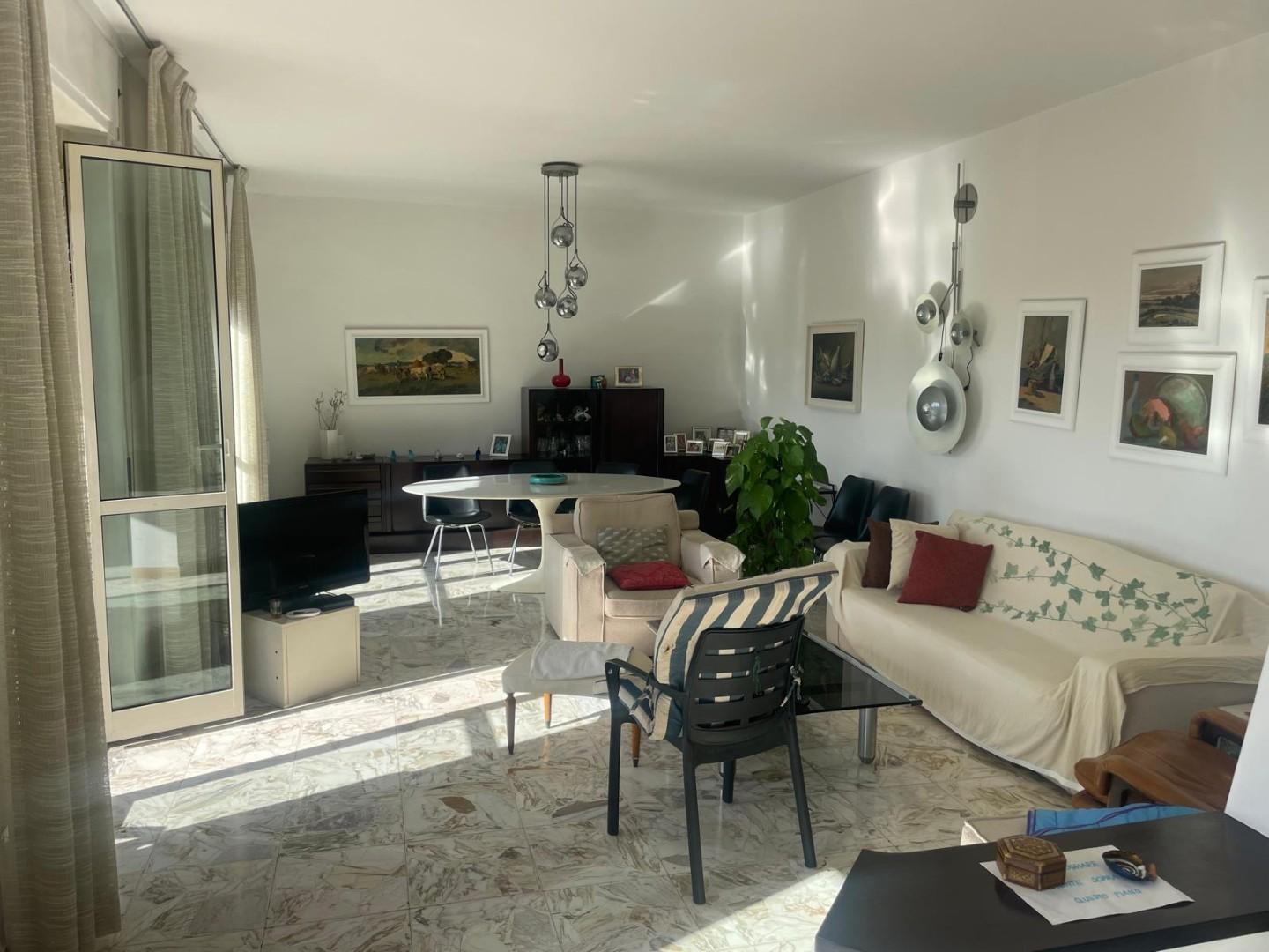Appartamento con terrazzi, Livorno ardenza mare