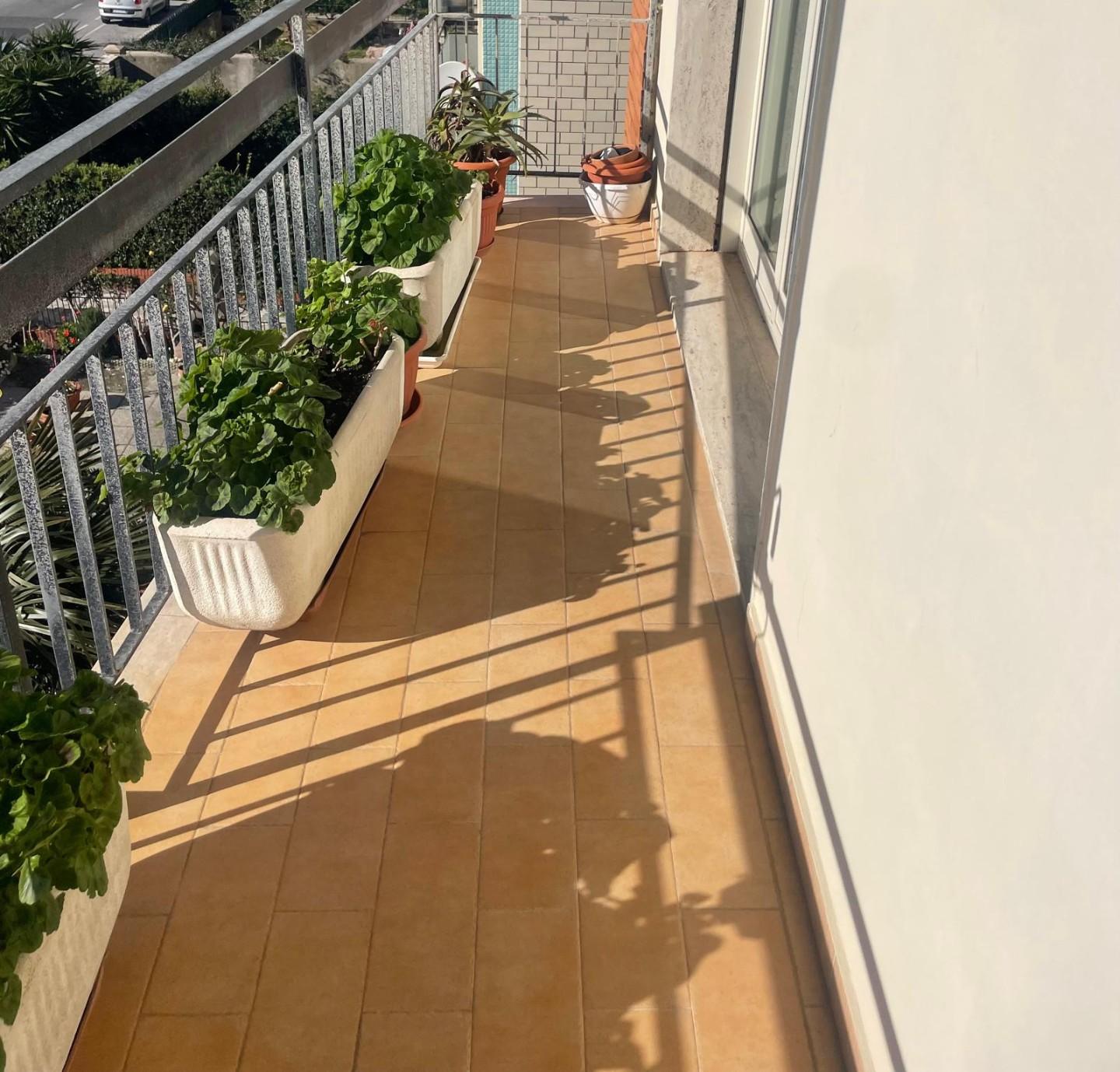 Appartamento con terrazzi, Livorno ardenza mare