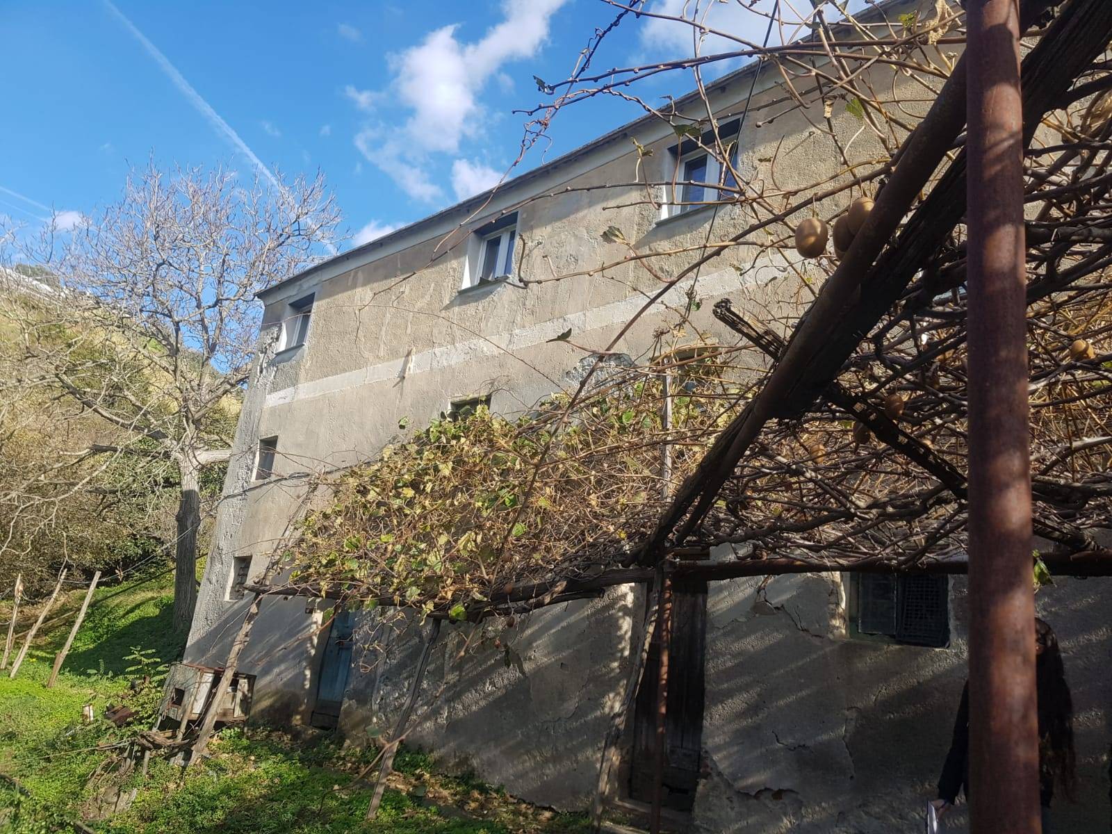 Casa indipendente con terrazzo, Genova pra