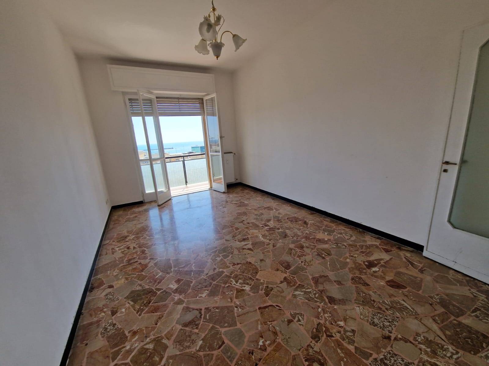 Appartamento in vendita a Genova, Pra