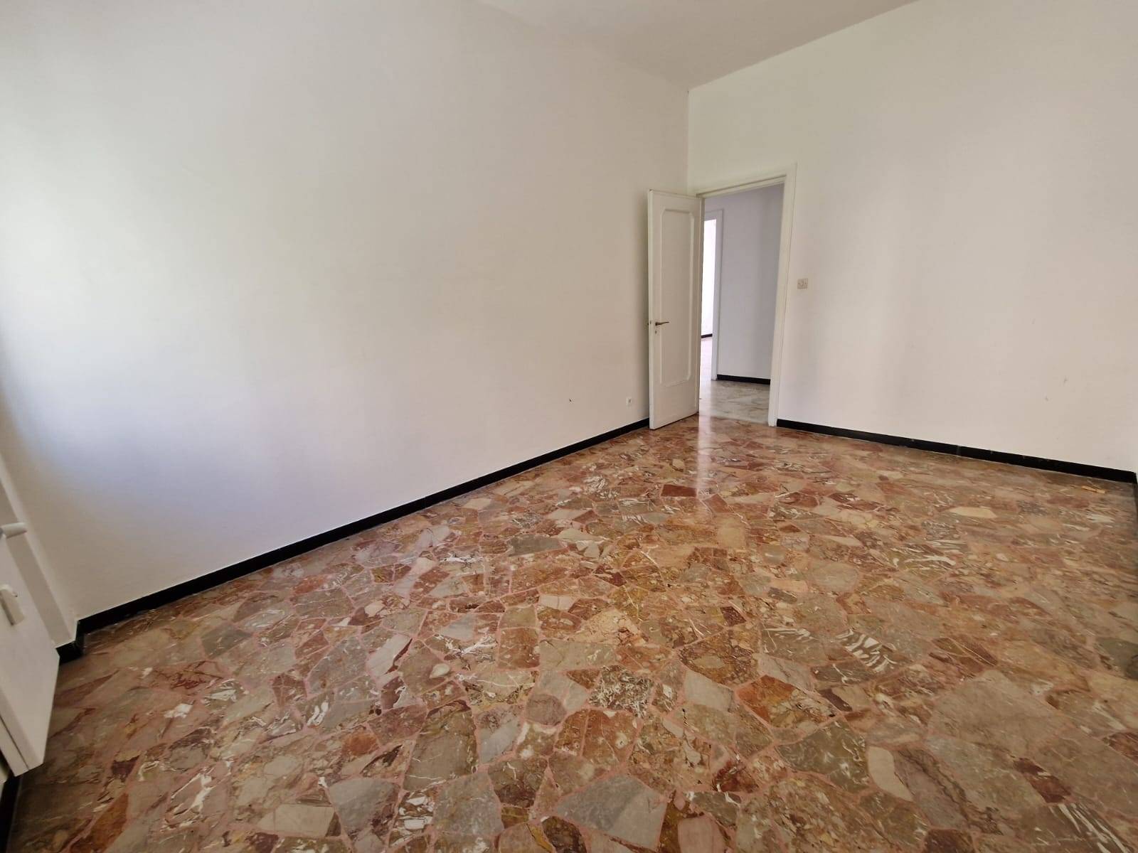 Appartamento in vendita a Genova, Pra