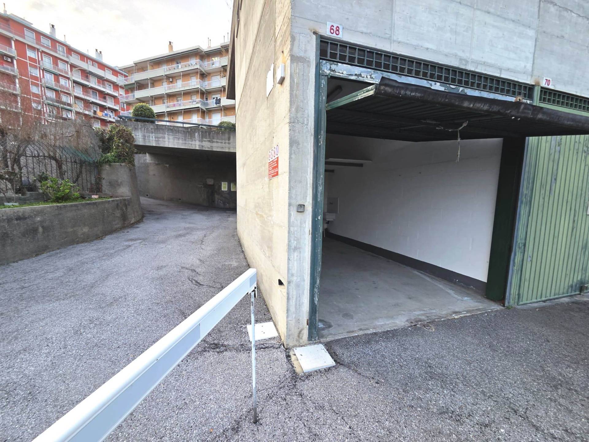 Box in affitto a Genova, Voltri