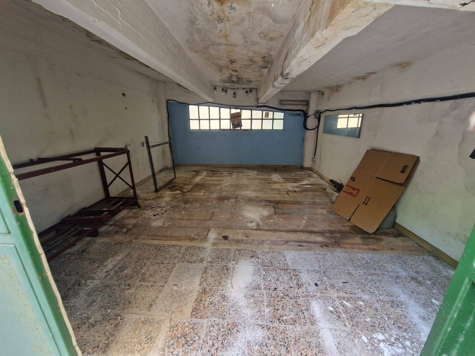 Box in affitto a Genova, Voltri