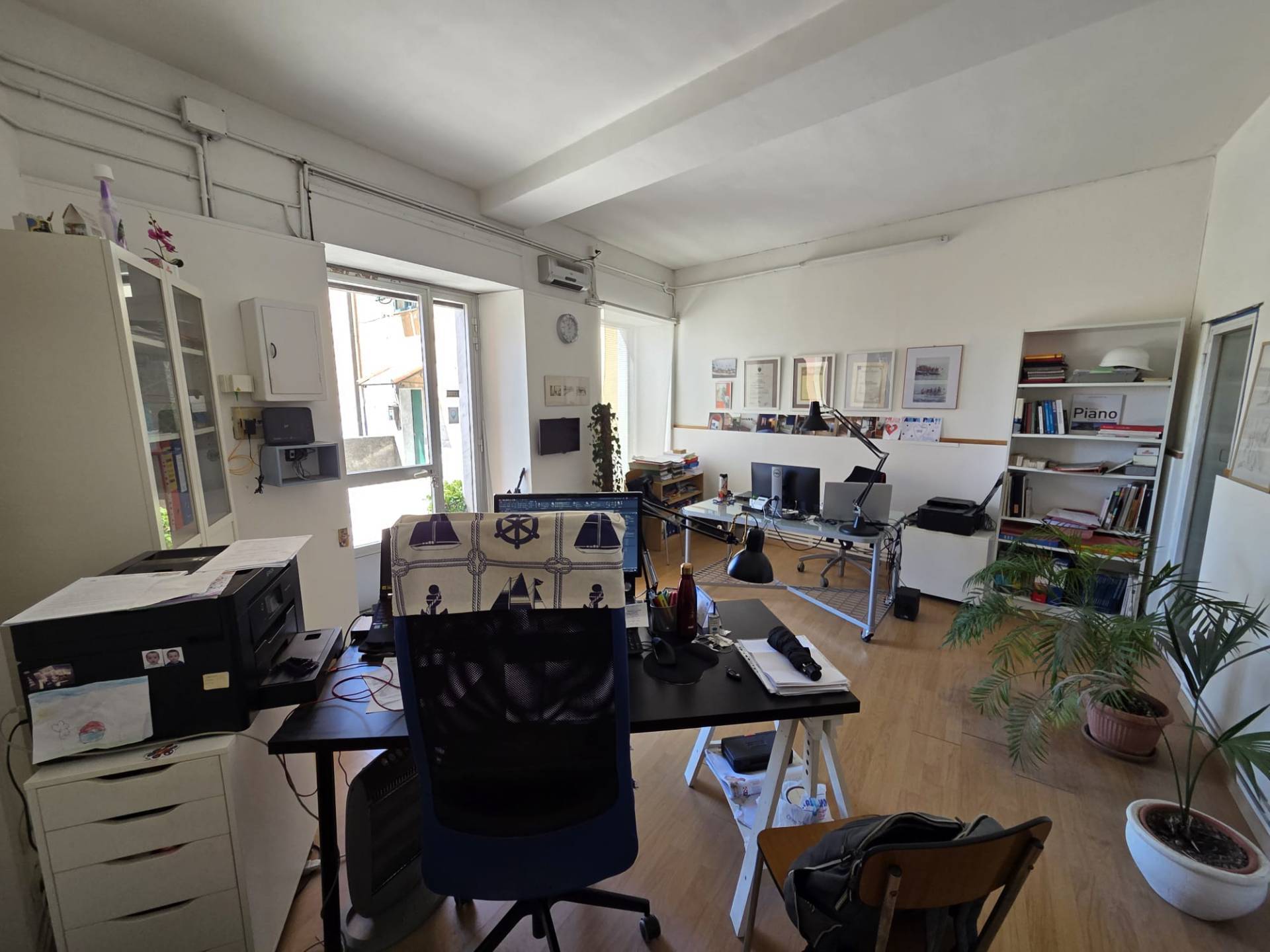 Ufficio in affitto a Genova, Pra