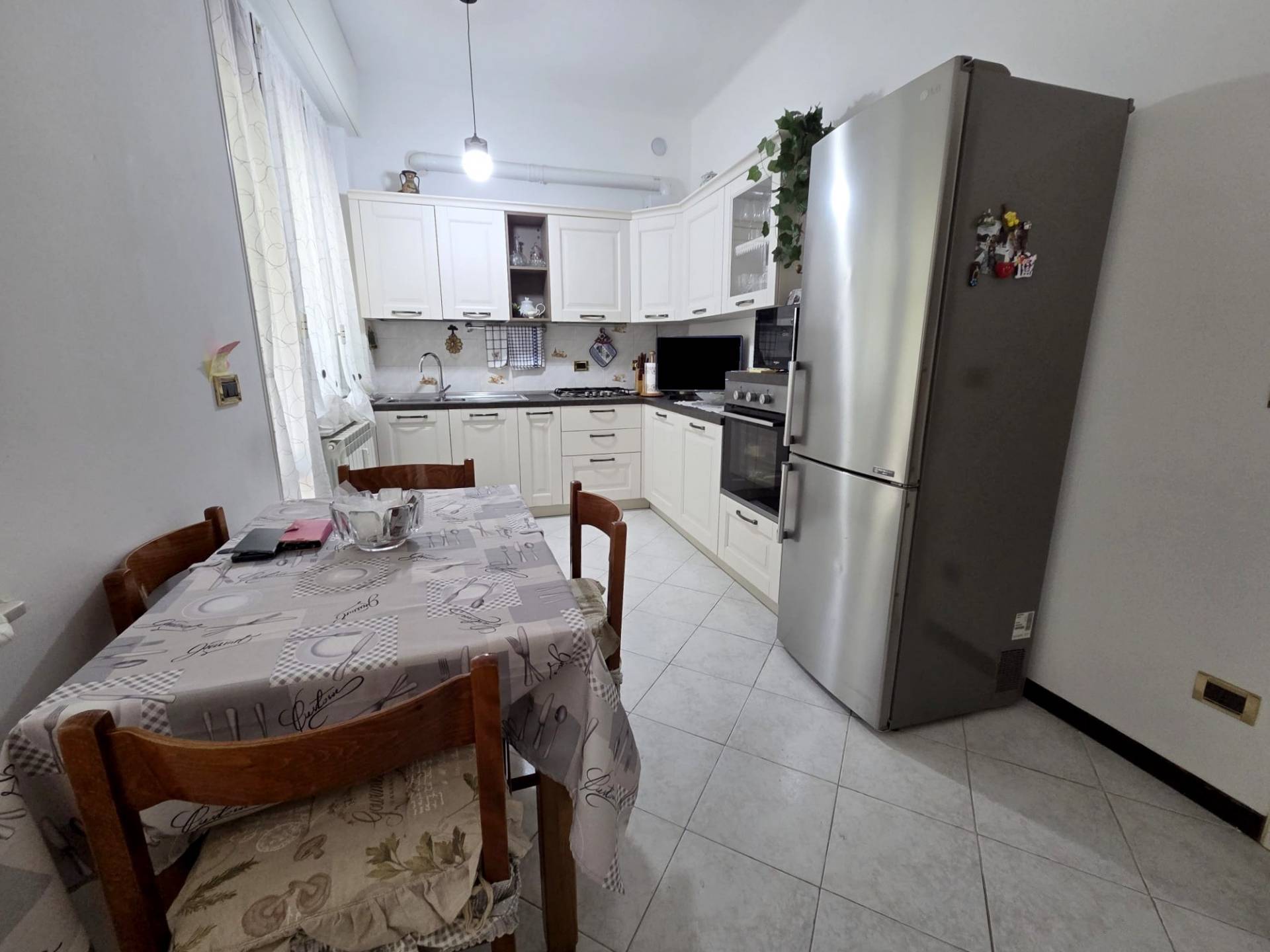 Appartamento in vendita a Genova, Sestri Ponente