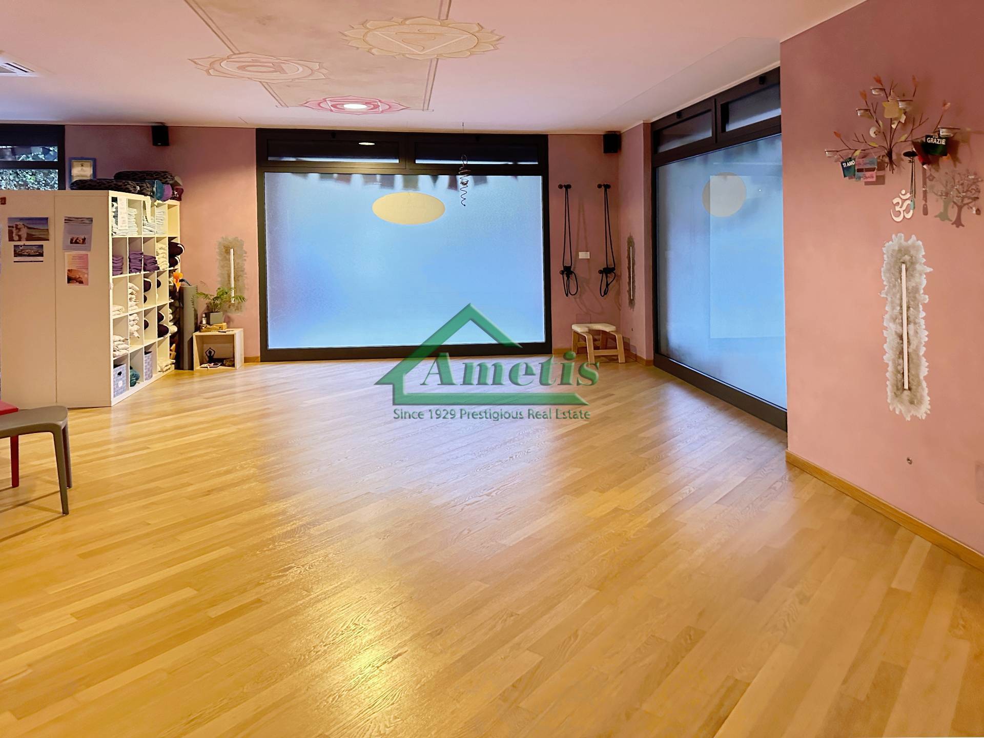 Ufficio / Negozio / Deposito in vendita a Imperia, Oneglia centro