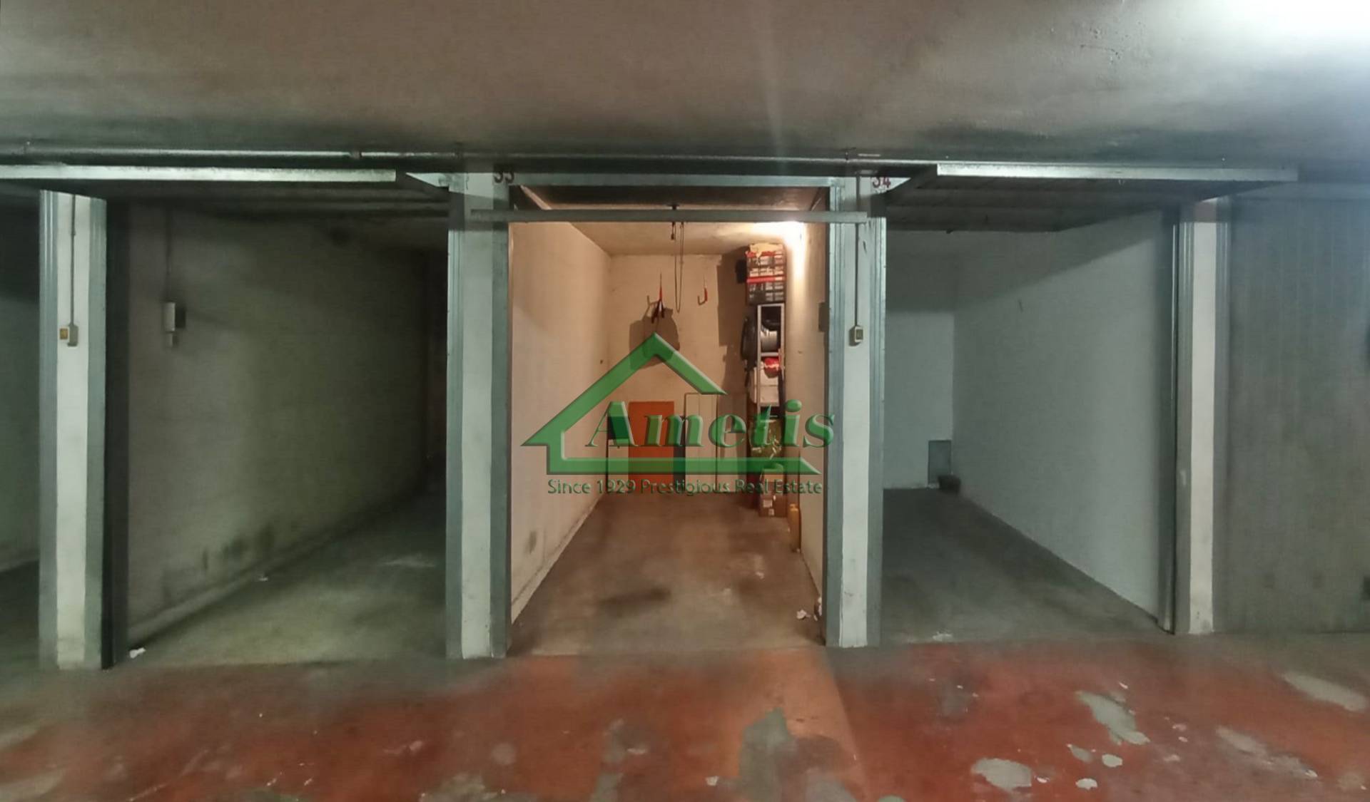 Garage in vendita a Imperia, Oneglia centro