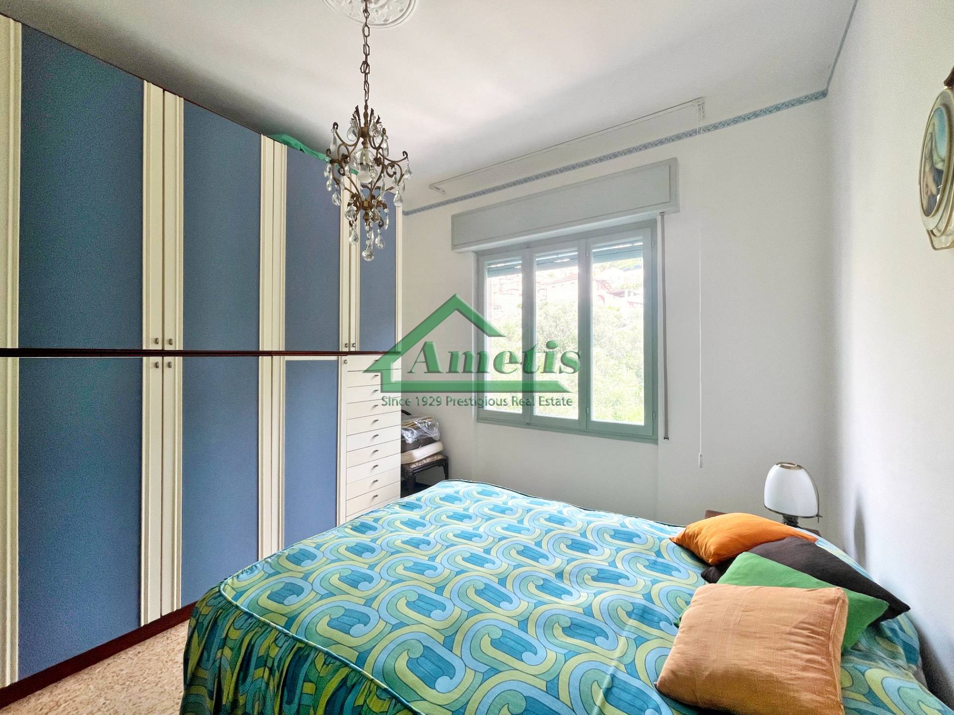 Appartamento in vendita a Pietrabruna