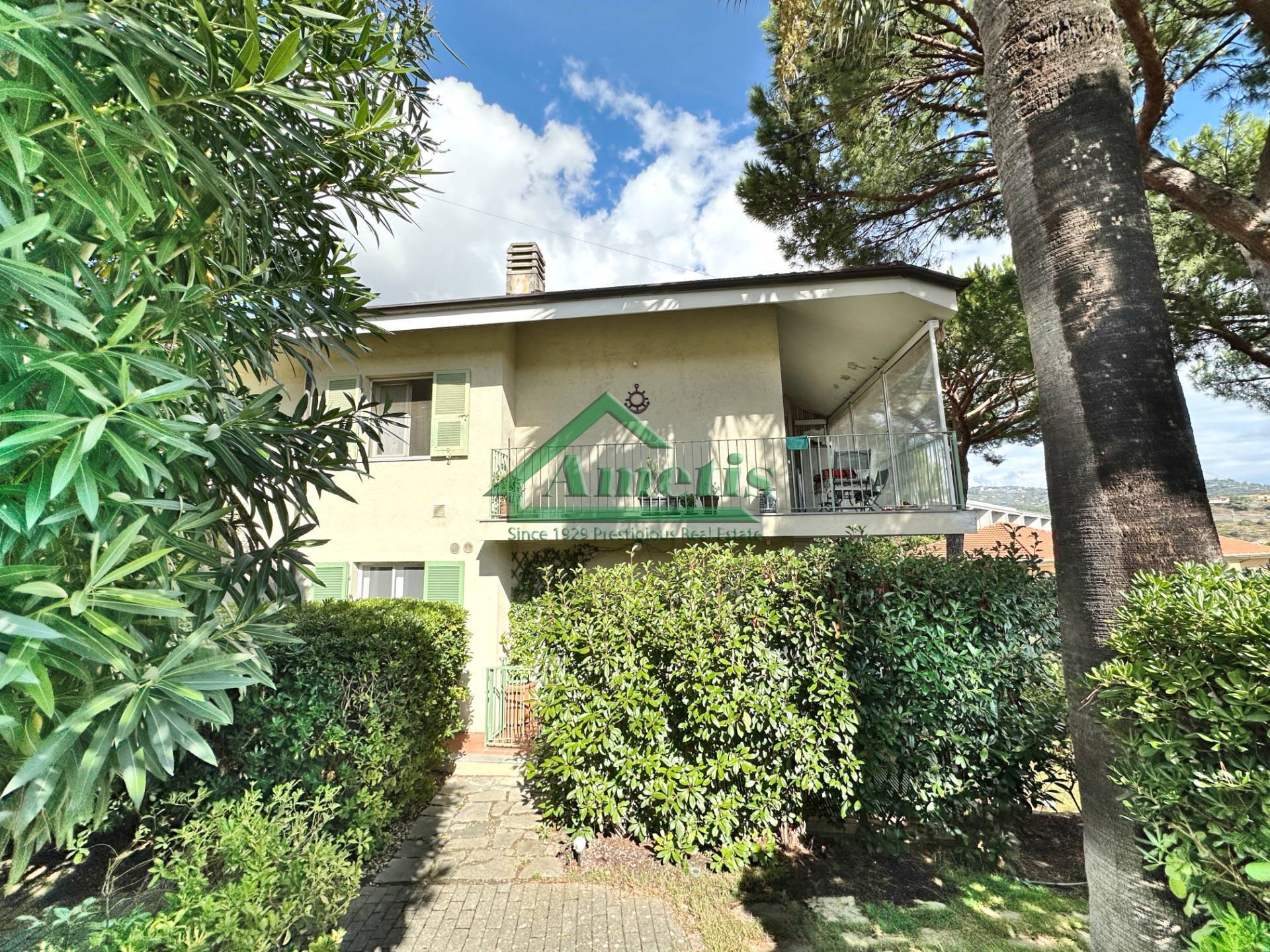 Appartamento in vendita a Imperia, Porto Maurizio periferia