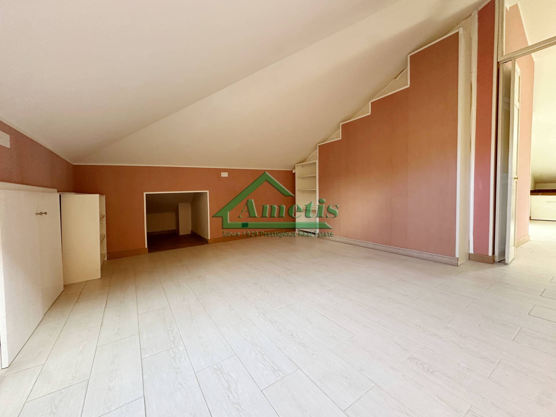 Appartamento in vendita a Imperia, Porto Maurizio periferia