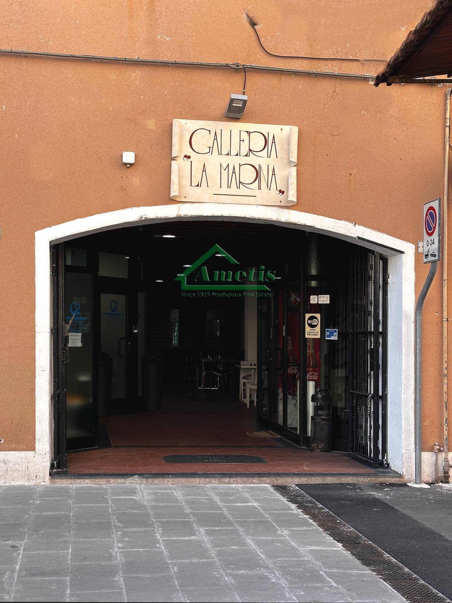 Ufficio / Negozio / Deposito in vendita a Imperia, Porto Maurizio Borgo Marina