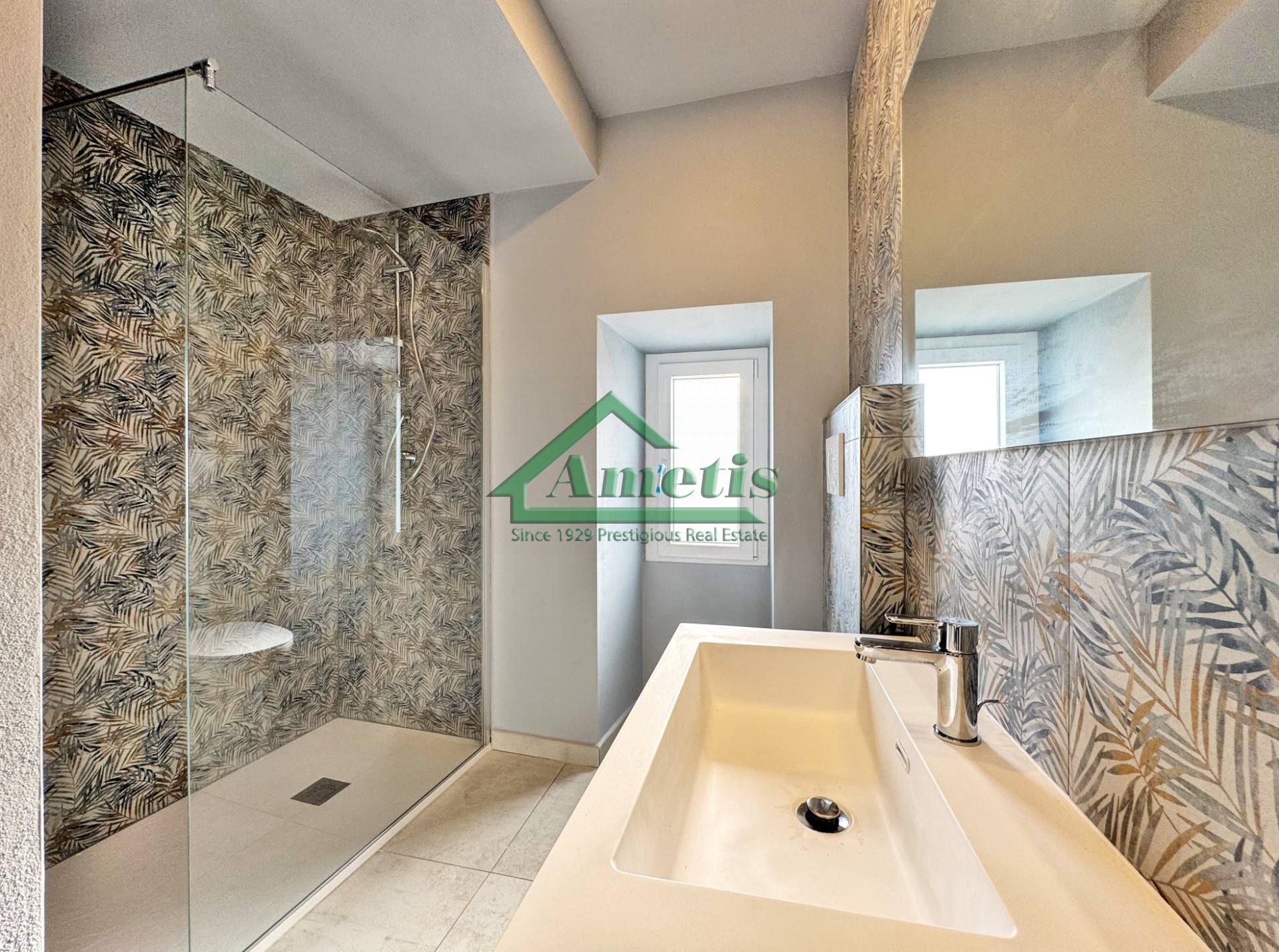 Appartamento in vendita a Imperia, Porto Maurizio centro