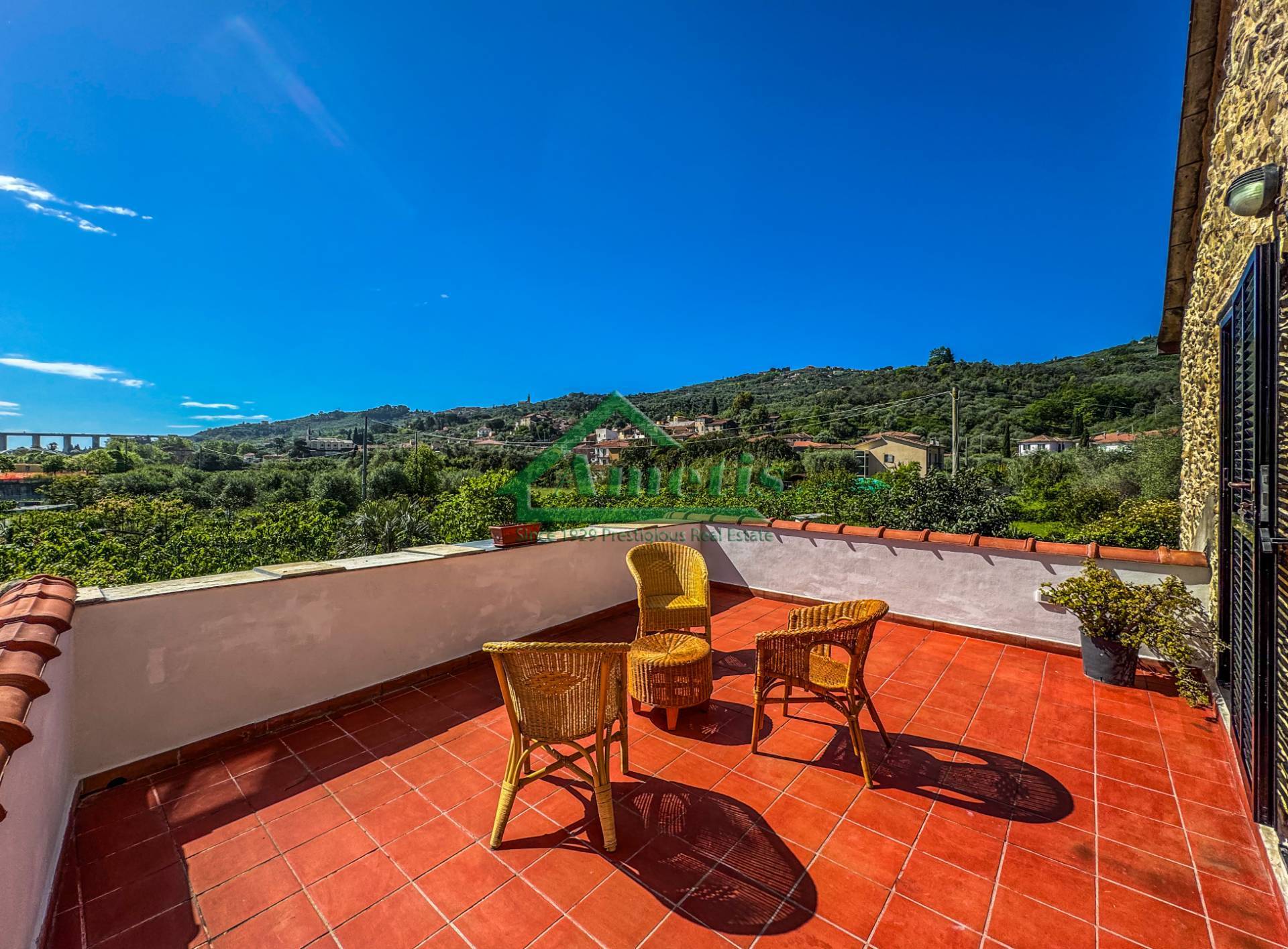 Appartamento in vendita a Imperia, Porto Maurizio periferia