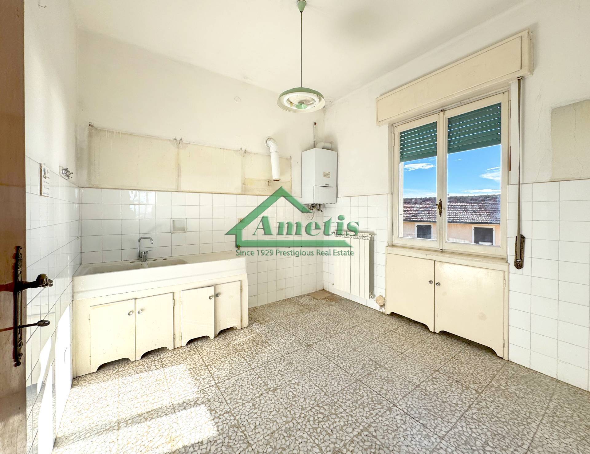 Appartamento in vendita a Imperia, Oneglia centro