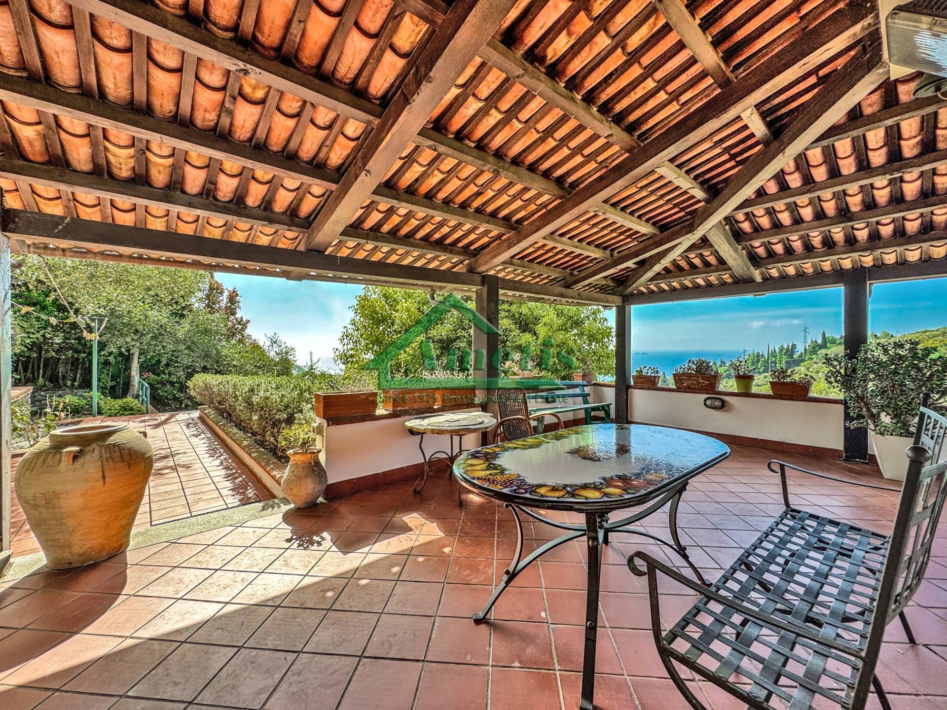 Villa in vendita a Imperia, Oneglia periferia