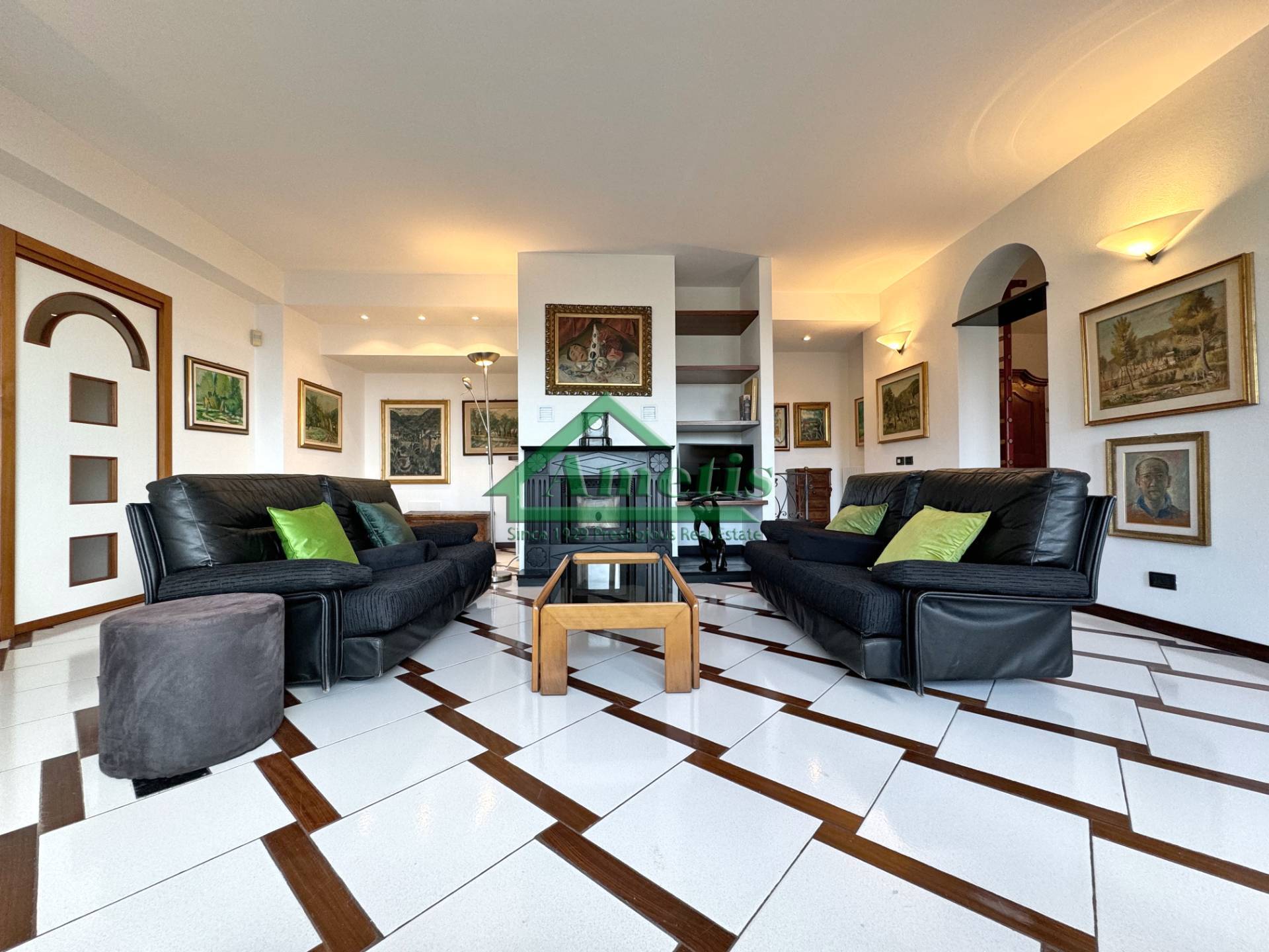 Villa in vendita a Imperia, Oneglia periferia