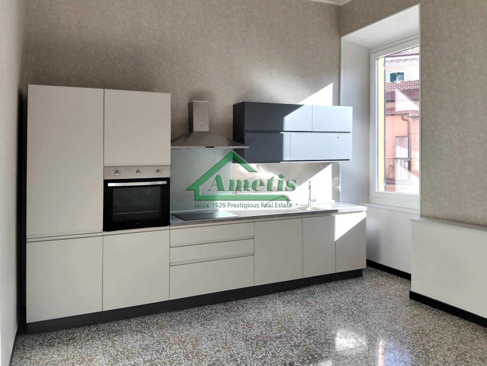 Appartamento in affitto a Imperia, Porto Maurizio centro