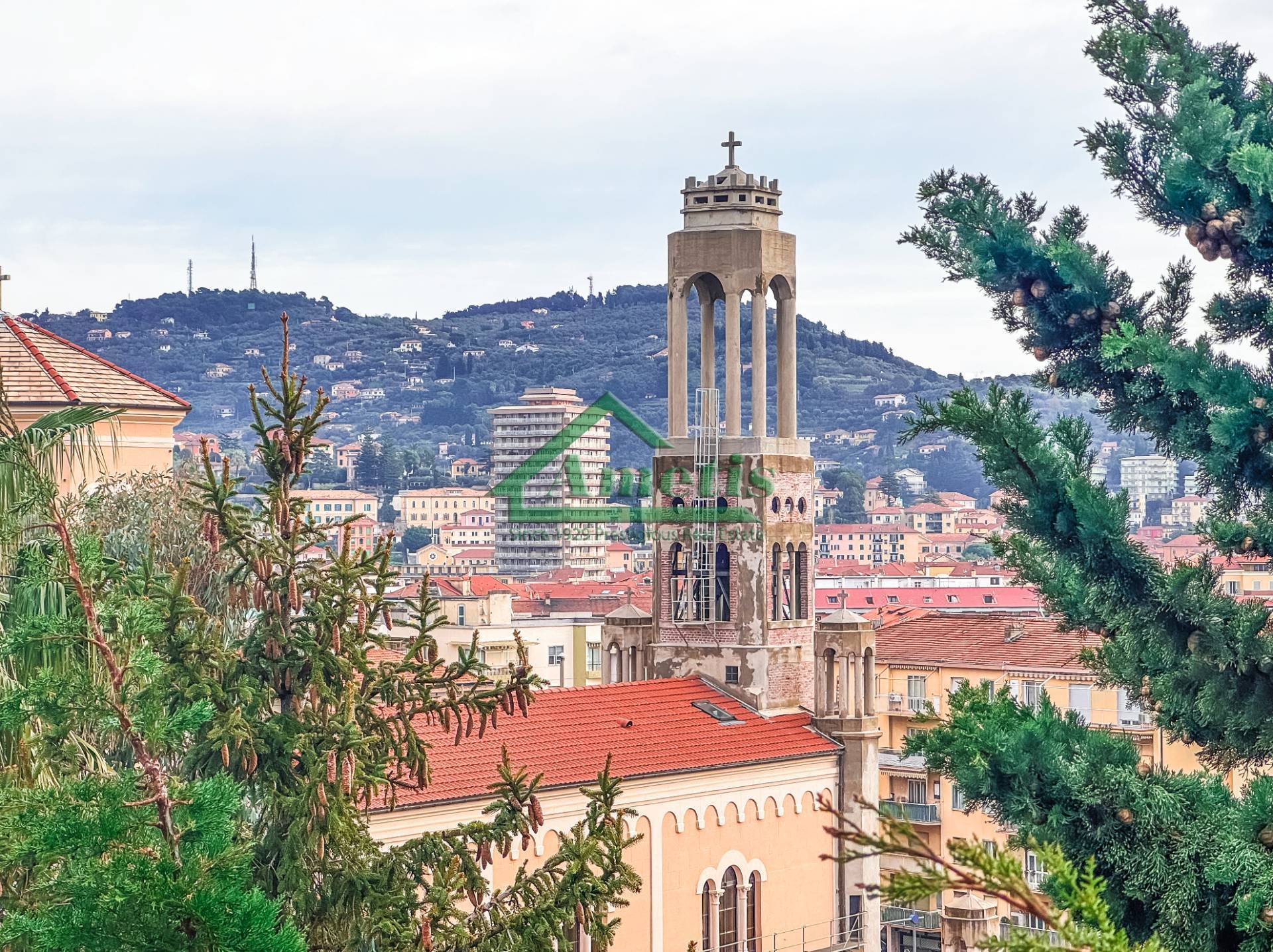 Appartamento in vendita a Imperia, Oneglia centro